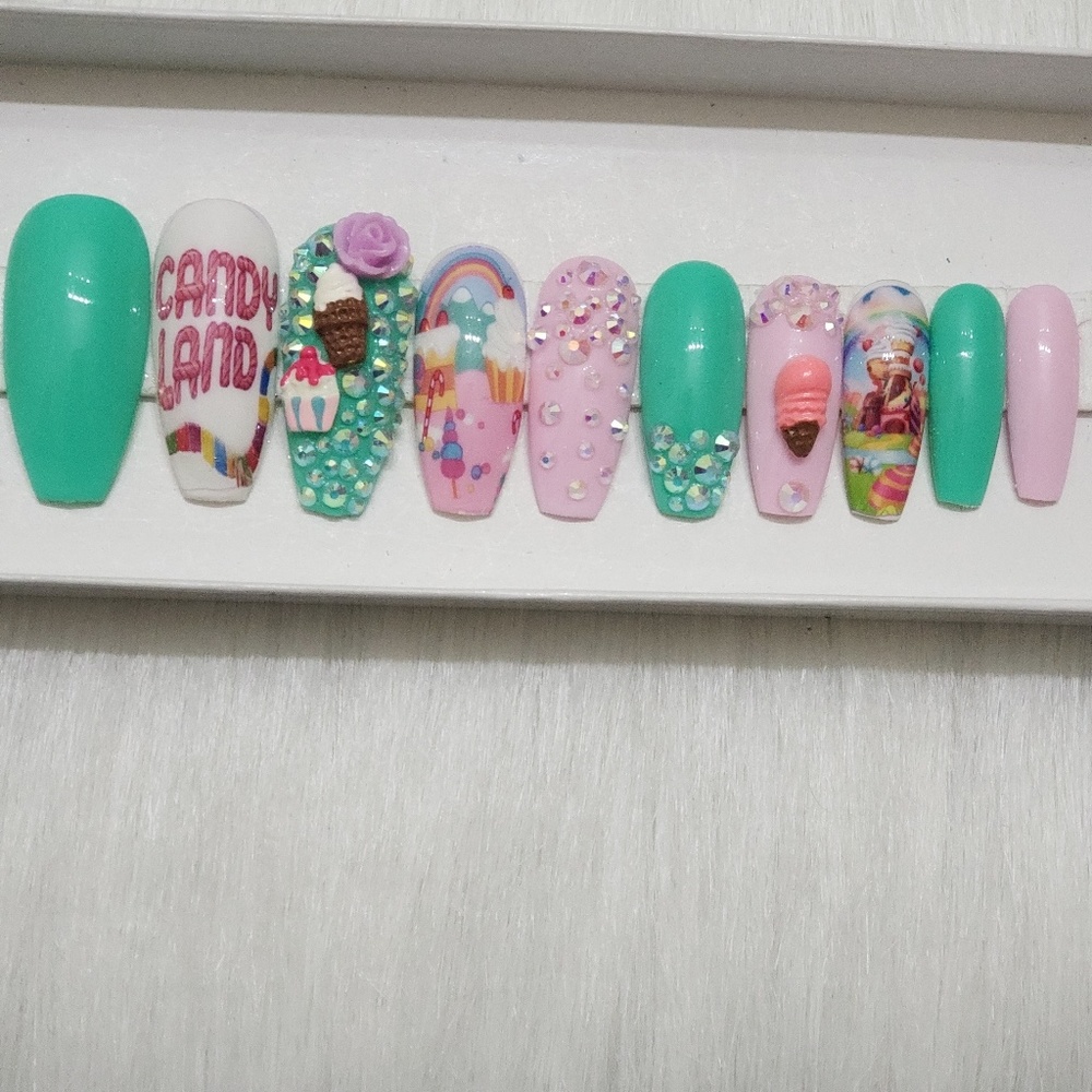 Press-on nails*long coffin